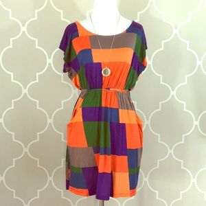 Tea N Rose small geometric dress with pockets